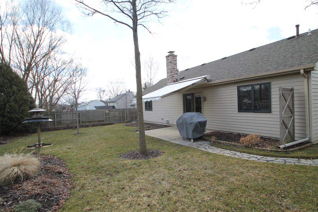 8026 Moss Grove Pl, Fort Wayne, IN 46825 photo 3