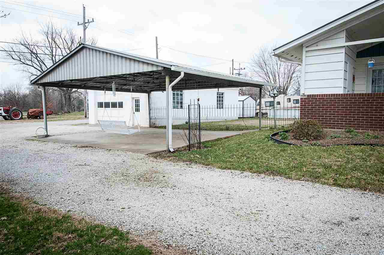 24 S 21st St, Vincennes, IN 47591 photo 13