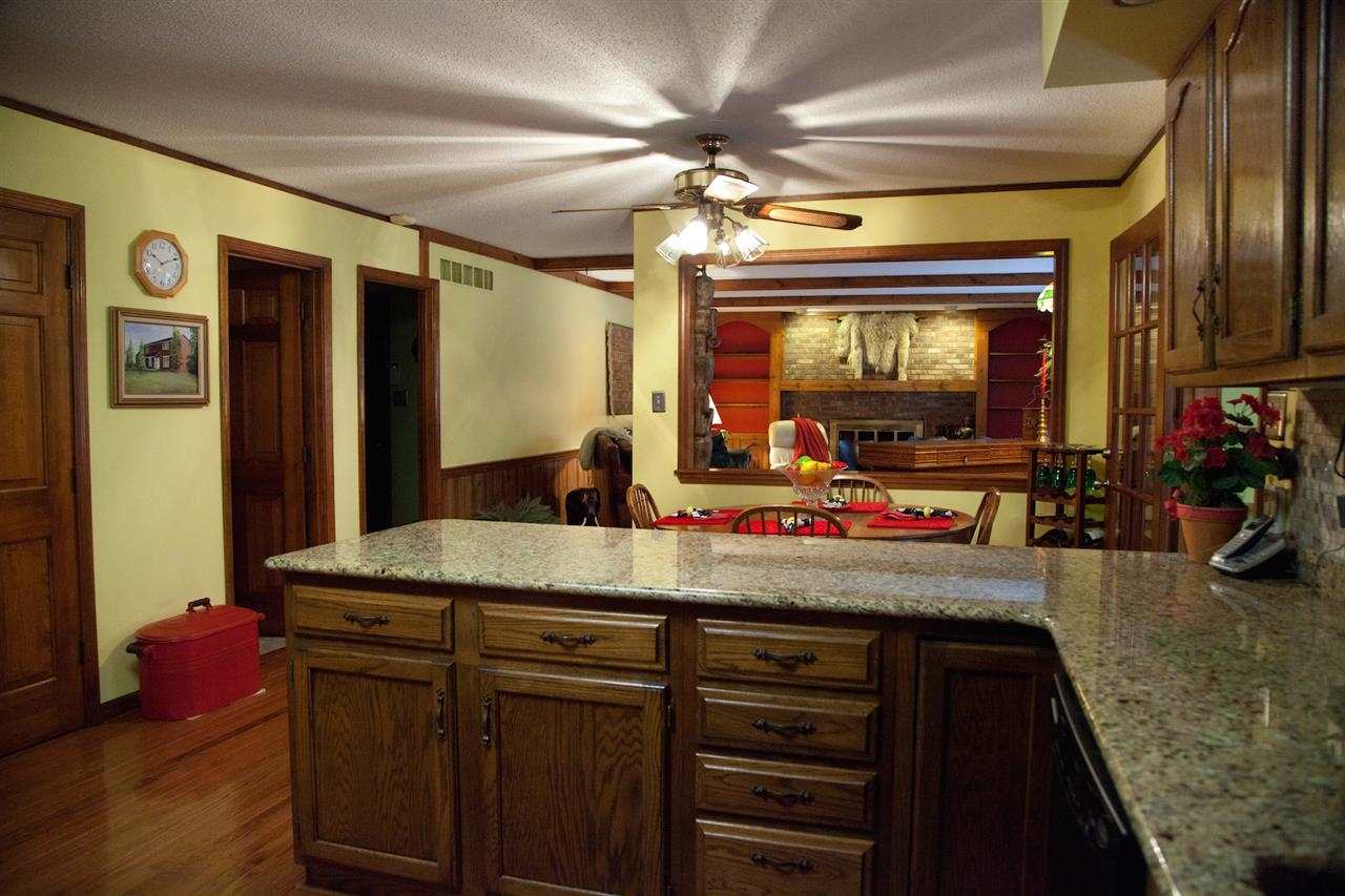 8211 Woodbriar Dr, Evansville, IN 47715 photo 10