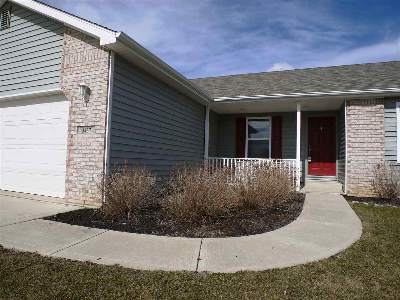 3437 E Sherman St, Columbia City, IN 46725 photo 2