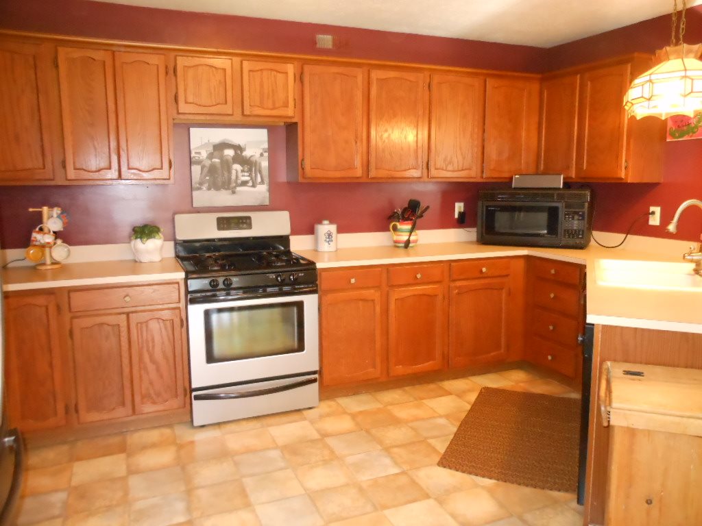 53706 Stanford Dr, Bristol, IN 46507 photo 5