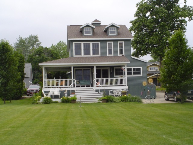 602 N Lake St, Syracuse, IN 46567 photo 1
