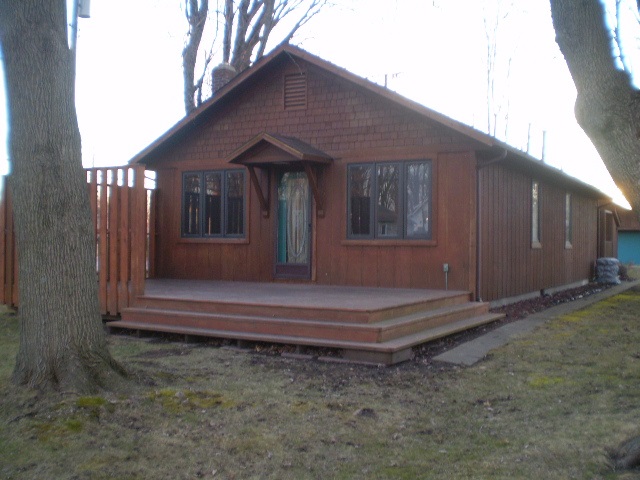 9684 N Bayshore Dr, Syracuse, IN 46567 photo 1