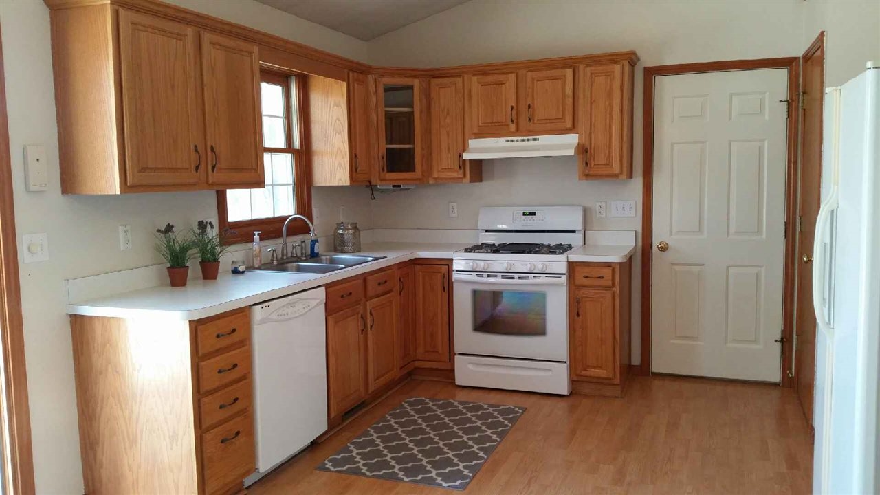 1013 Hidden Meadow Ln, Middlebury, IN 46540 photo 4