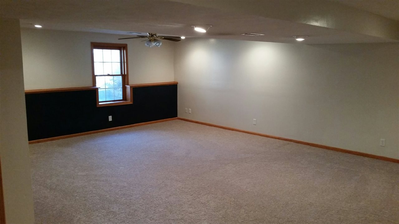 1013 Hidden Meadow Ln, Middlebury, IN 46540 photo 16