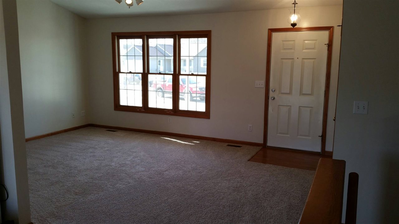 1013 Hidden Meadow Ln, Middlebury, IN 46540 photo 8