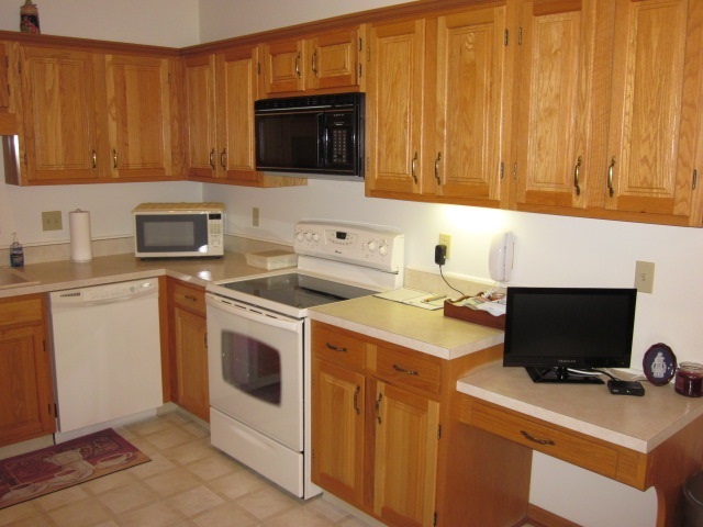 3017 Tumbleweed Dr, Kokomo, IN 46901 photo 2