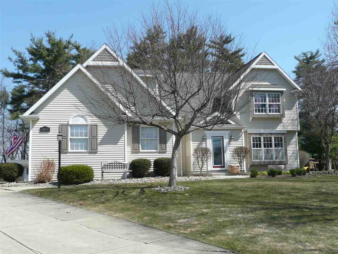 50530 Weeping Willow Run, Granger, IN 46530 photo 1