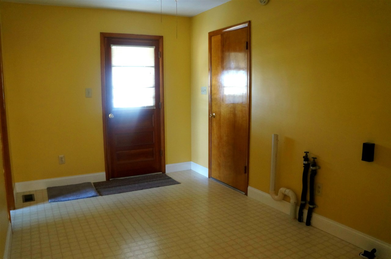 2336 N Hartstrait Rd, Bloomington, IN 47404 photo 10