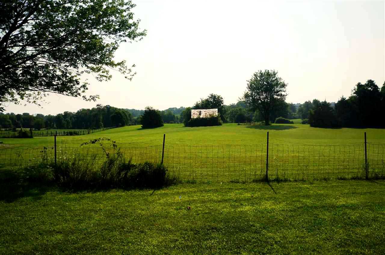 2336 N Hartstrait Rd, Bloomington, IN 47404 photo 28