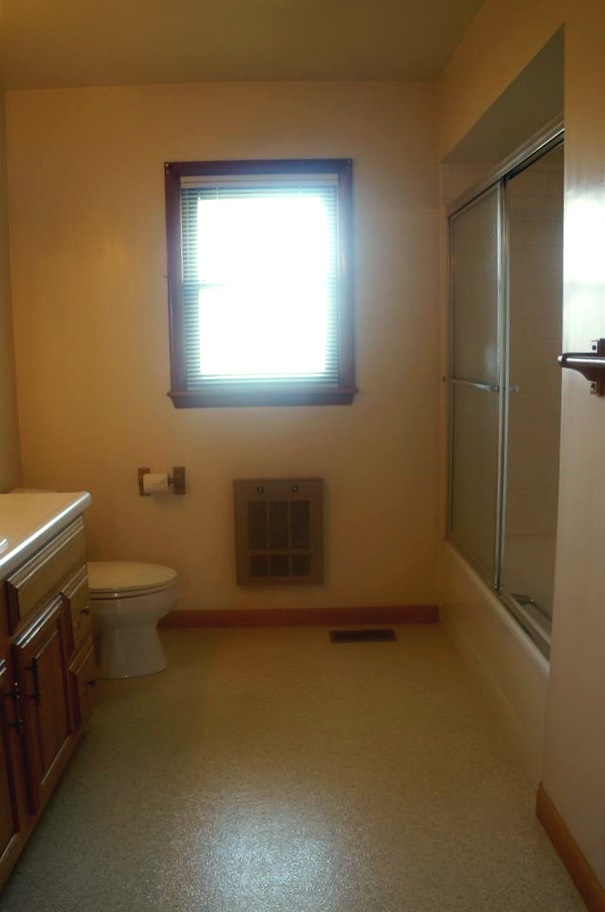 2336 N Hartstrait Rd, Bloomington, IN 47404 photo 12
