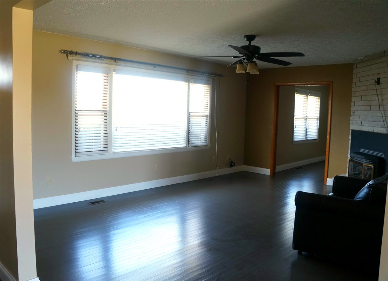 2336 N Hartstrait Rd, Bloomington, IN 47404 photo 4