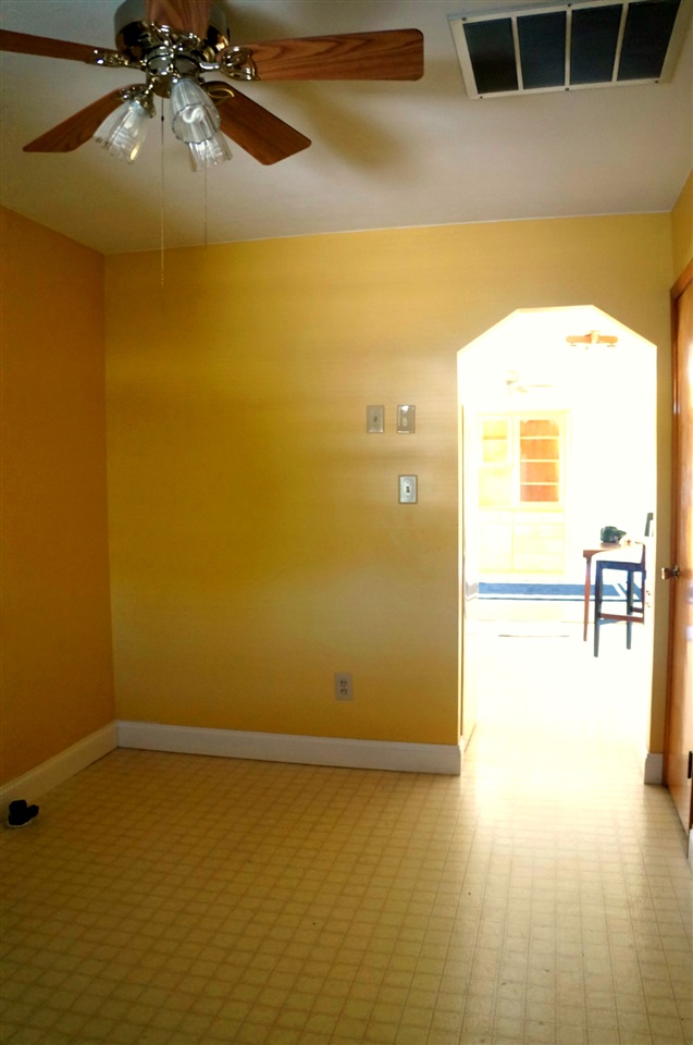 2336 N Hartstrait Rd, Bloomington, IN 47404 photo 9