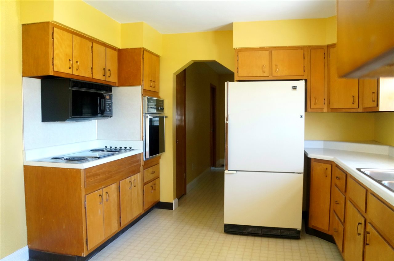 2336 N Hartstrait Rd, Bloomington, IN 47404 photo 7