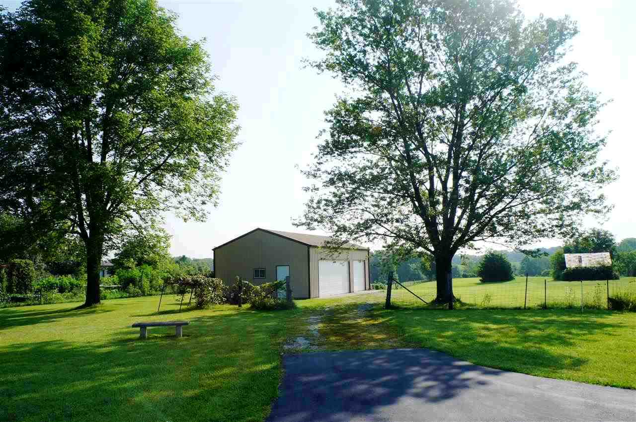 2336 N Hartstrait Rd, Bloomington, IN 47404 photo 22