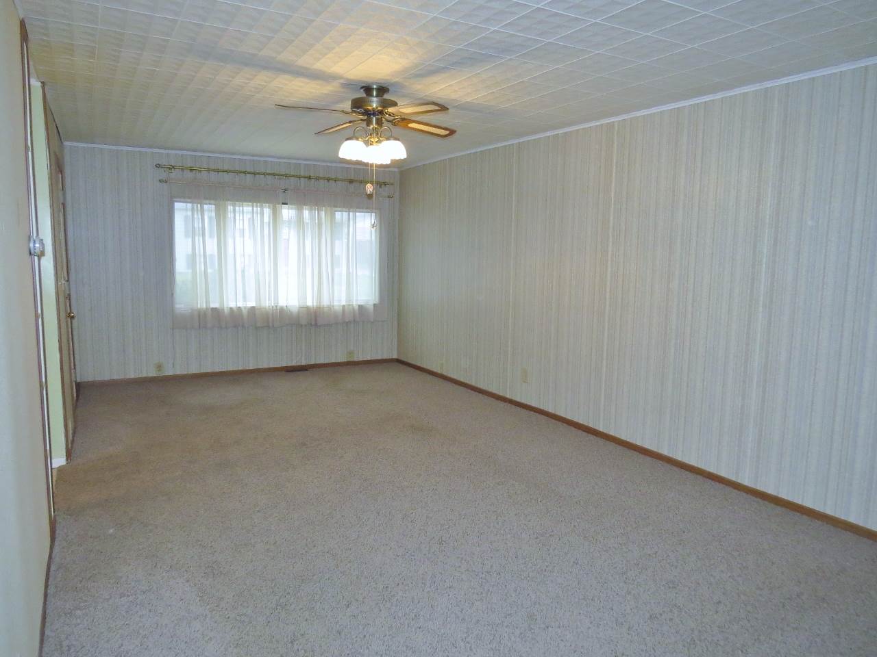 5804 Lance Dr, Kokomo, IN 46902 photo 3