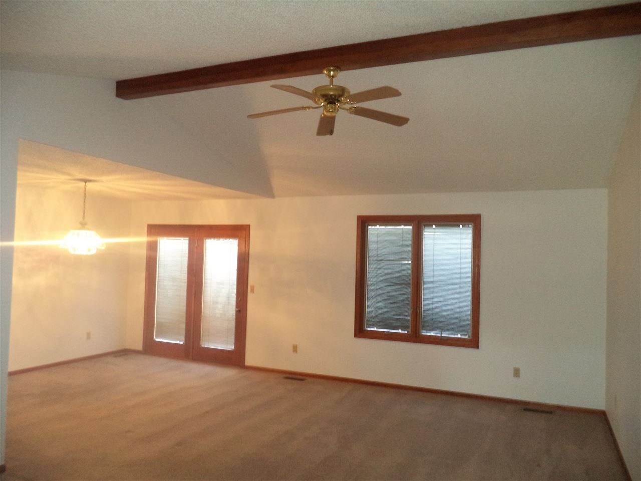 1912 Eileen St, Fort Wayne, IN 46819 photo 2