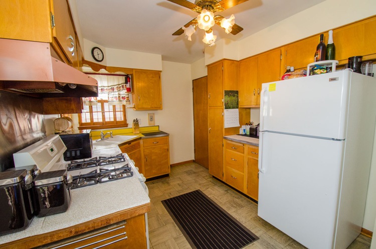 618 W 10th St, Mishawaka, IN 46544 photo 10