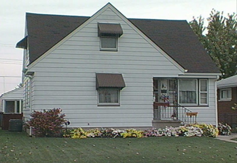 618 W 10th St, Mishawaka, IN 46544 photo 1