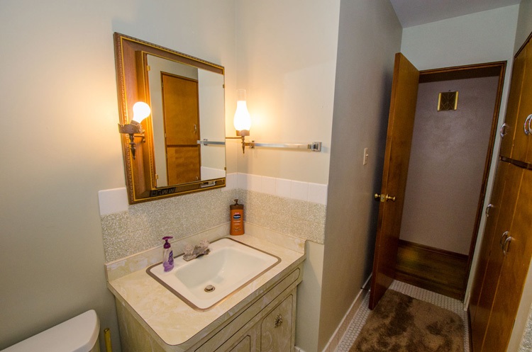 618 W 10th St, Mishawaka, IN 46544 photo 16