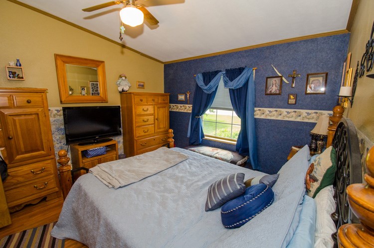 53800 Sunwood Dr, Granger, IN 46530 photo 4