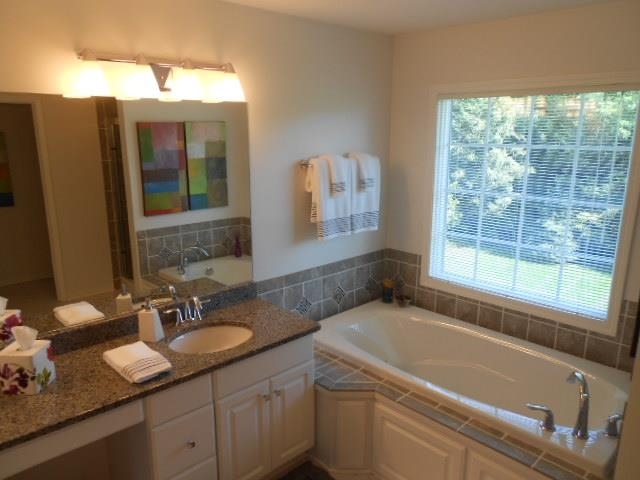 15044 Stransbury Ct, Granger, IN 46530 photo 18