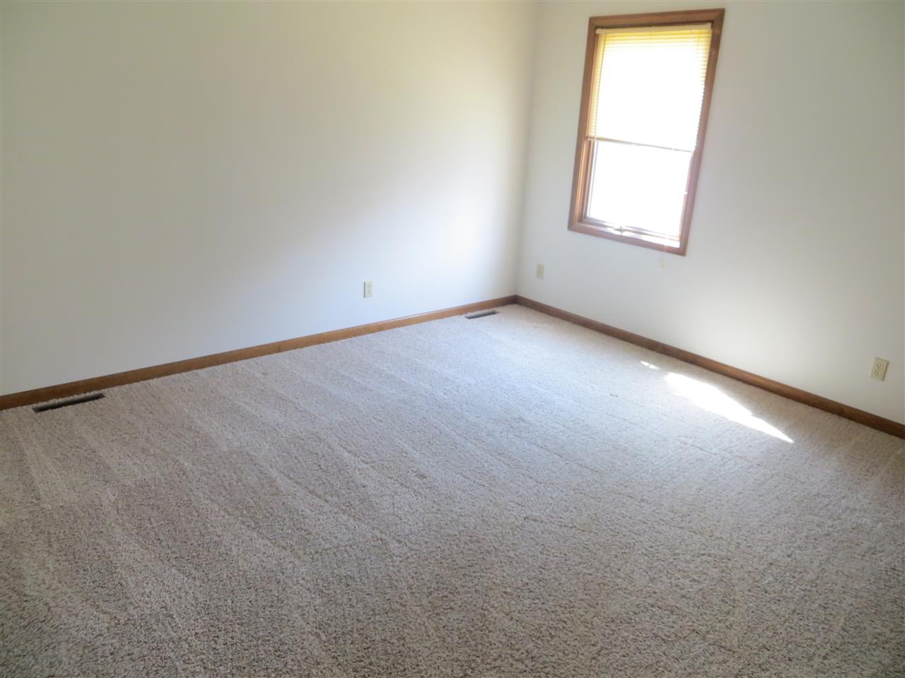 3409 Creekview Dr, South Bend, IN 46635 photo 14