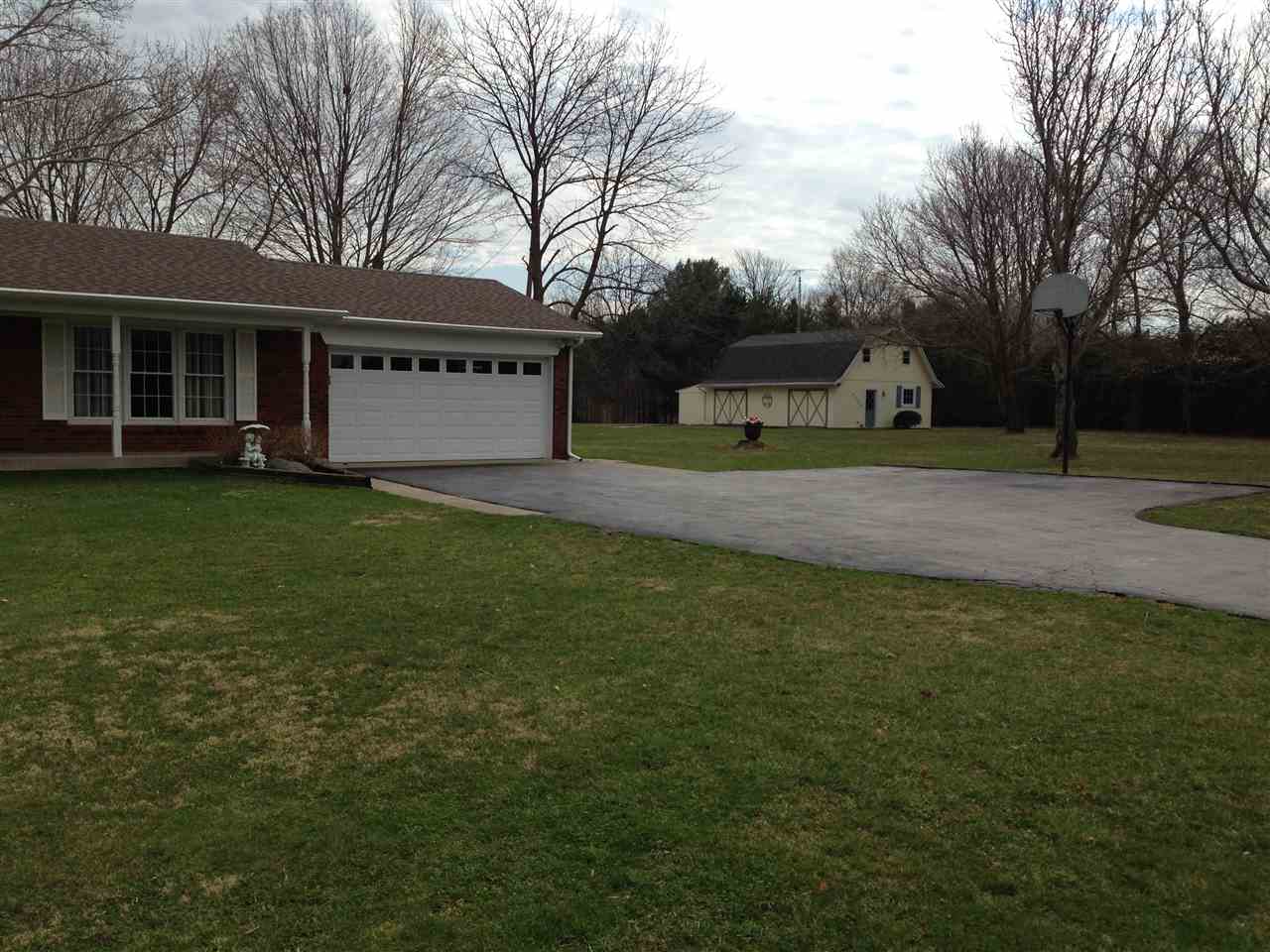 5927 S 700 W, Westpoint, IN 47992 photo 2