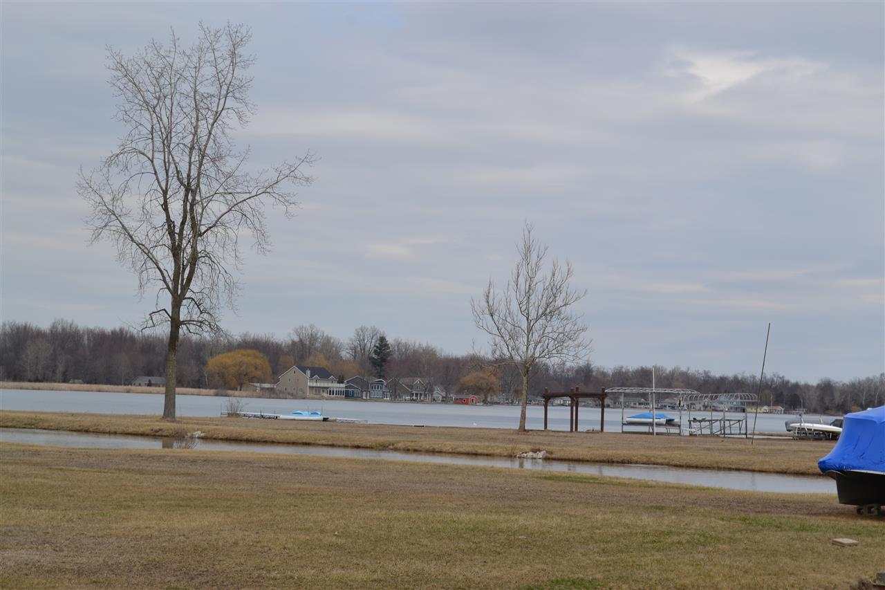 375 Lane 250c Lake Pleasant, Orland, IN 46776 photo 3