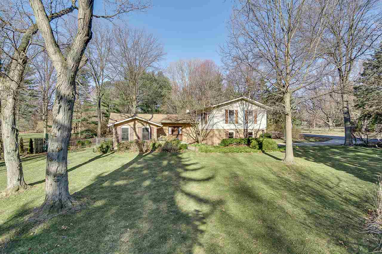 53281 Martin Ln, South Bend, IN 46635 photo 2
