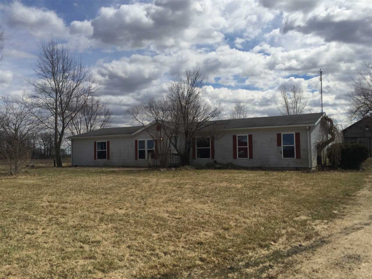 2632 E 500 S, Bluffton, IN 46714 photo 1