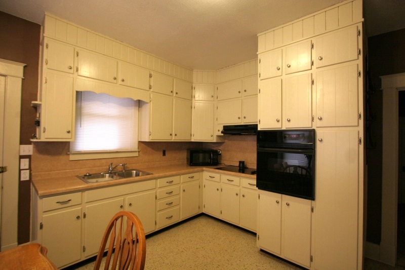 218 N Geiger St, Huntingburg, IN 47542 photo 6
