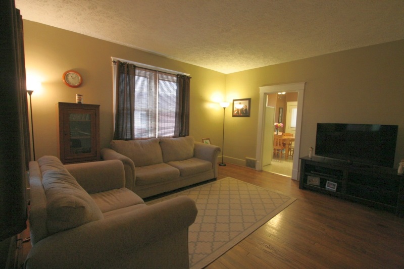 218 N Geiger St, Huntingburg, IN 47542 photo 4