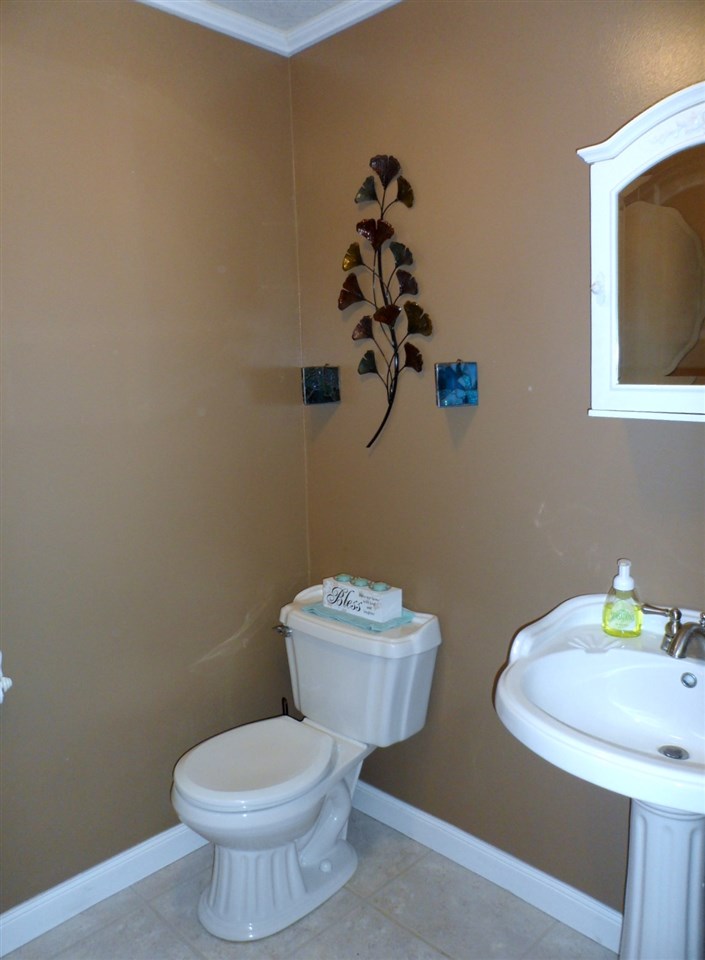 3103 S County Line Rd E, Ossian, IN 46777 photo 5