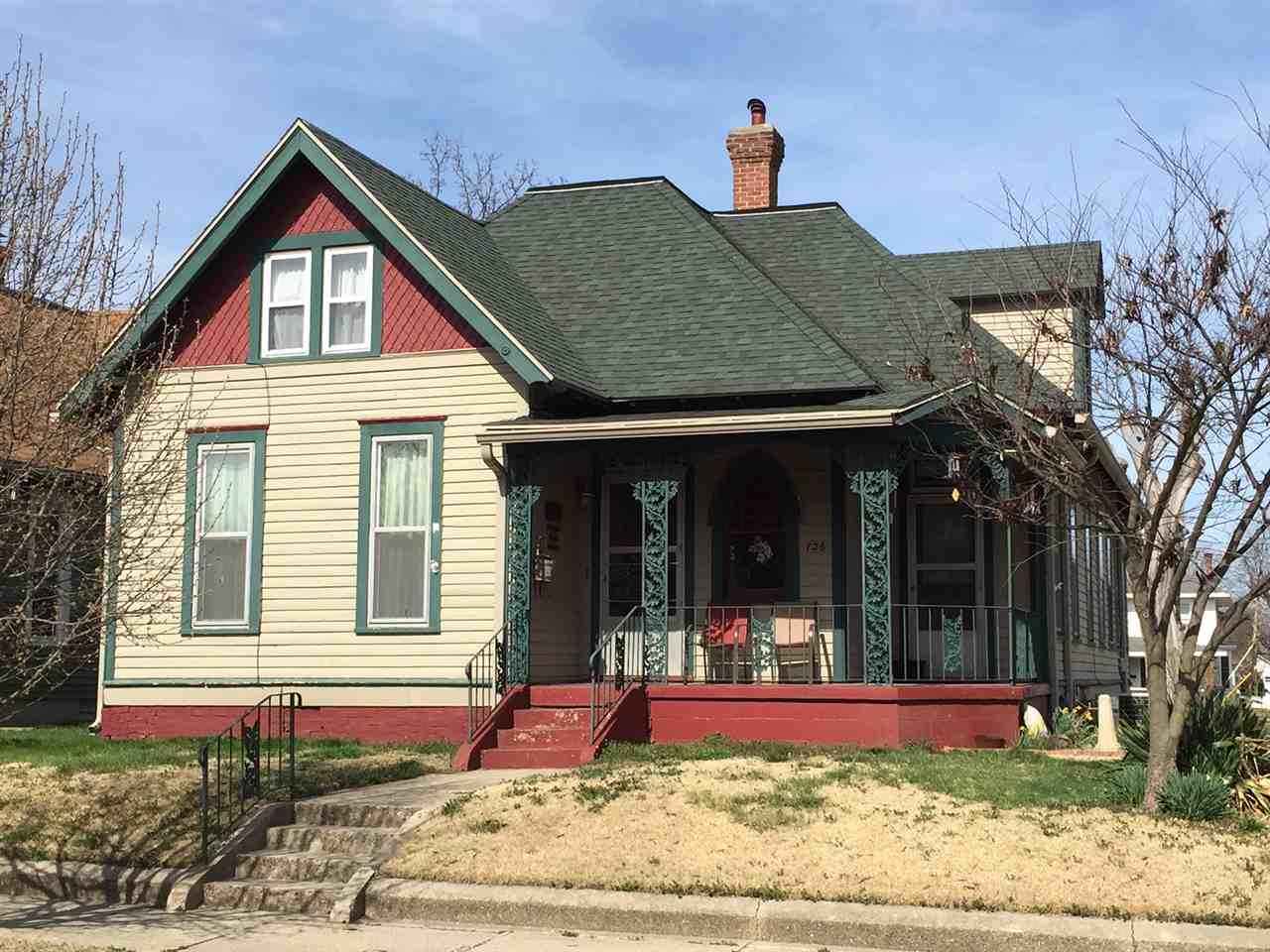 726 Buntin St, Vincennes, IN 47591 photo 1