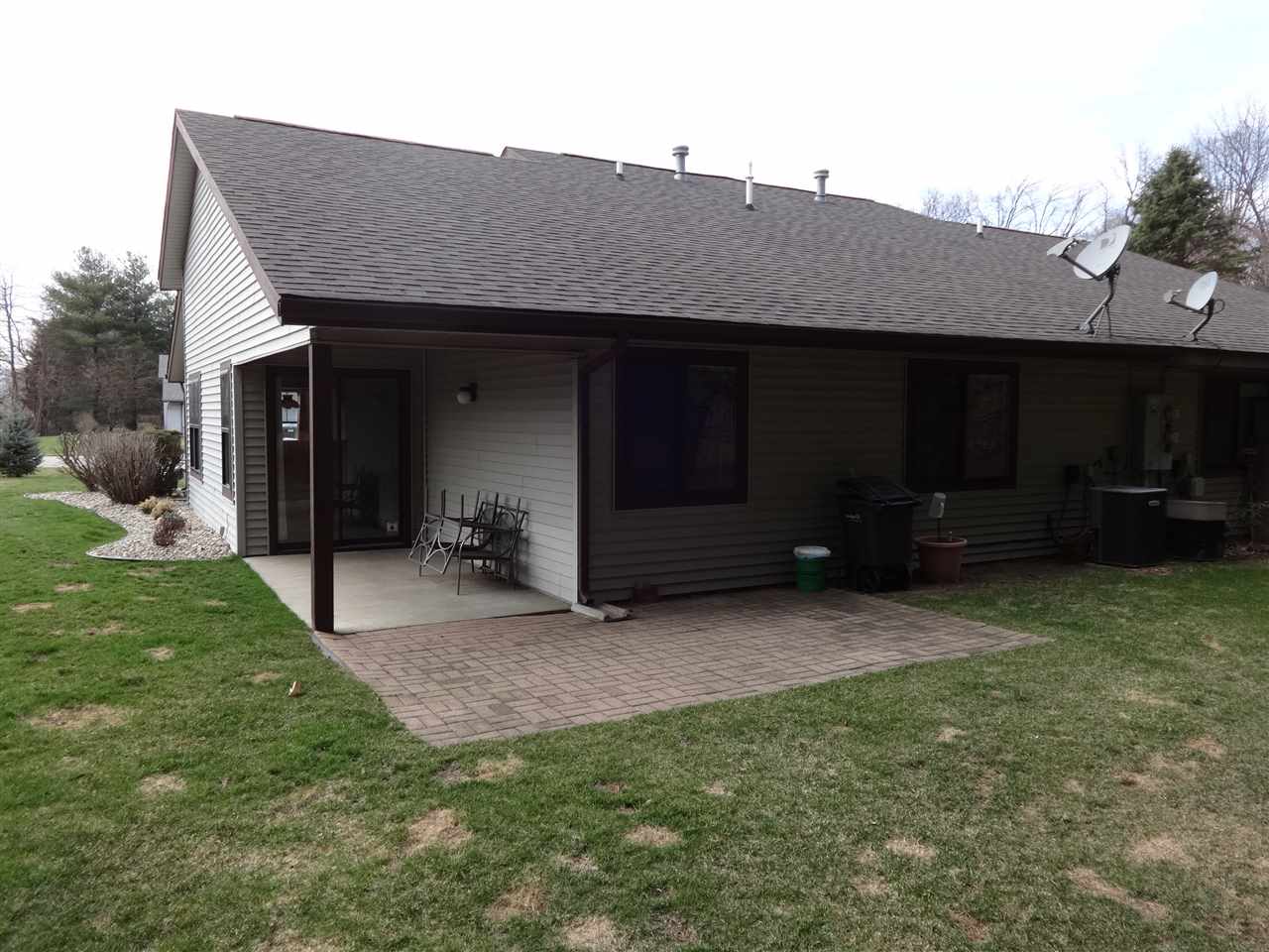 1648 Pine Ridge Ct, Elkhart, IN 46514 photo 18