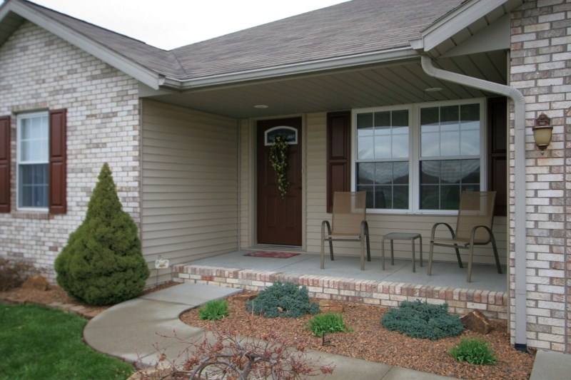 4148 Lee Dr, Jasper, IN 47546 photo 2