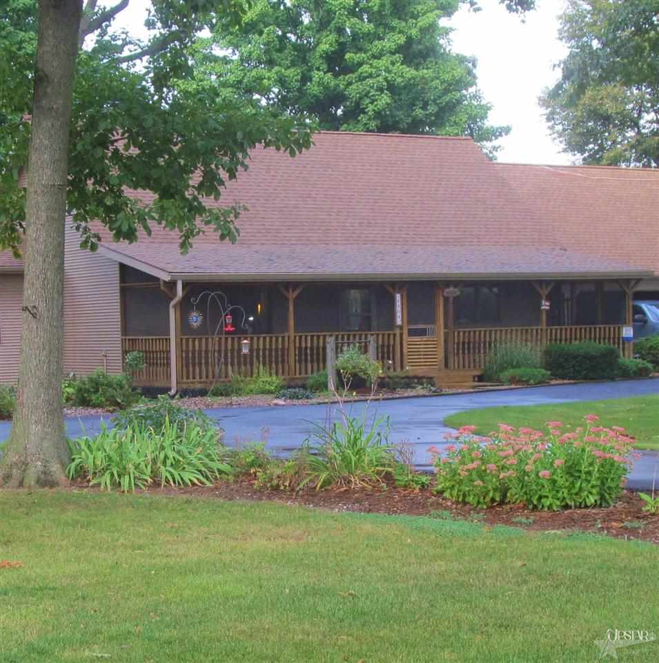 9904 Carroll Rd, Churubusco, IN 46723 photo 2