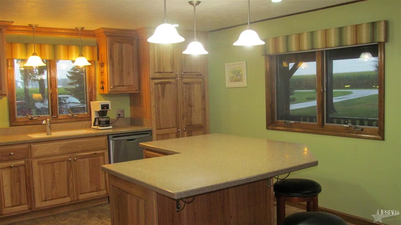 9904 Carroll Rd, Churubusco, IN 46723 photo 8