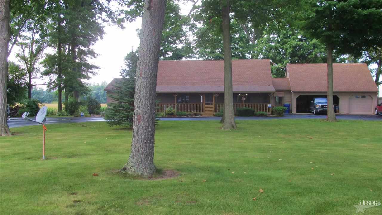 9904 Carroll Rd, Churubusco, IN 46723 photo 3