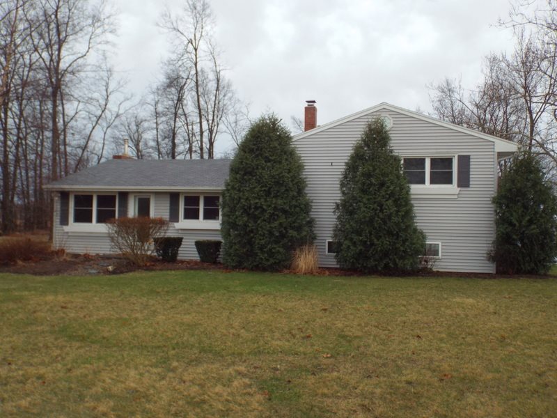 2142 E 400 N, Ossian, IN 46777 photo 1