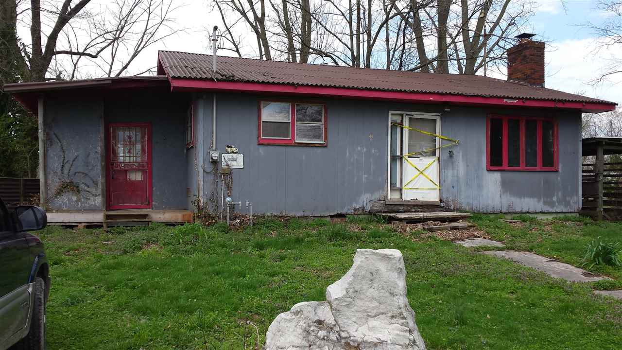 407 Elm St, Sumner, IL 62466 photo 1