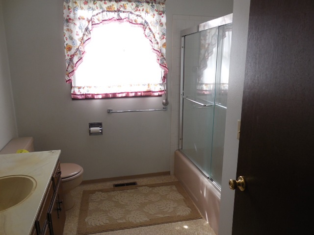127 Yoder St, Topeka, IN 46571 photo 18