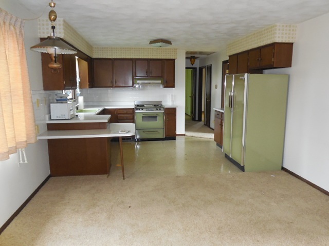 127 Yoder St, Topeka, IN 46571 photo 14