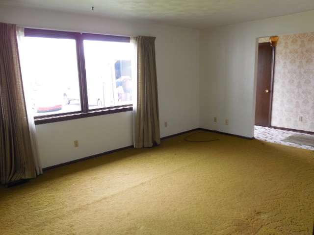 127 Yoder St, Topeka, IN 46571 photo 6