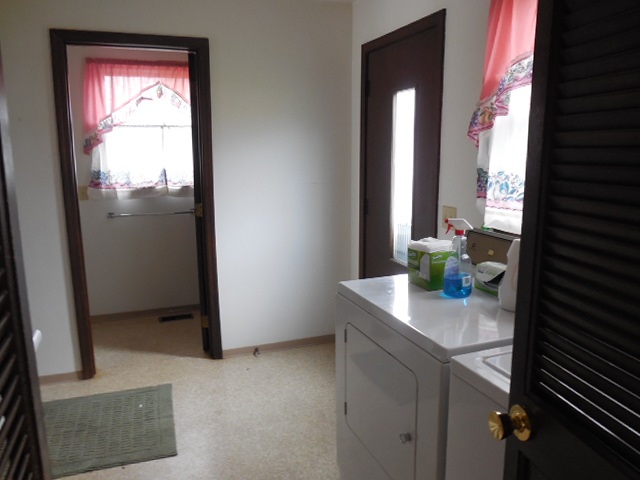 127 Yoder St, Topeka, IN 46571 photo 19