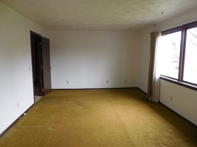 127 Yoder St, Topeka, IN 46571 photo 7