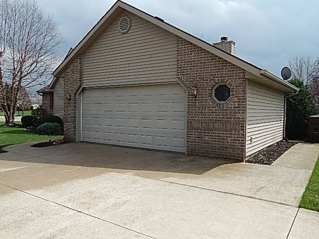 2822 E 250 N, Bluffton, IN 46714 photo 2