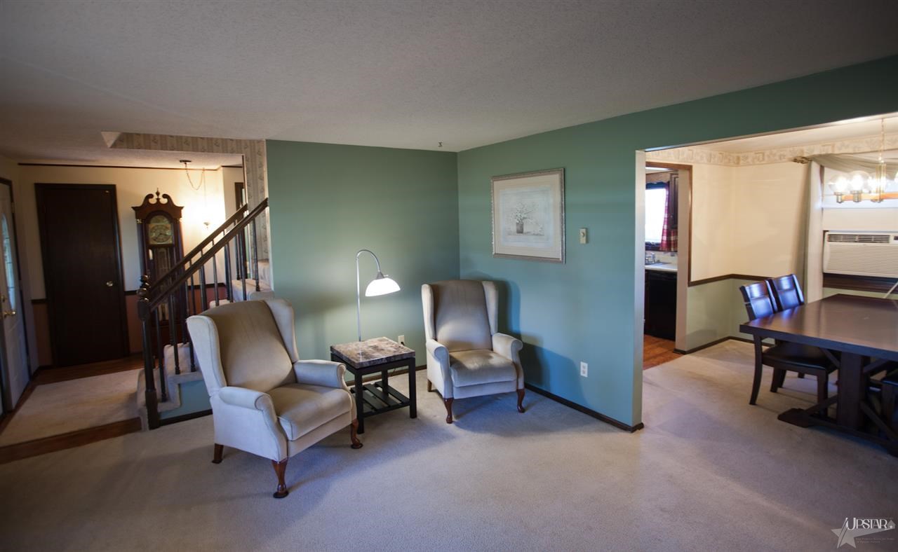 1528 Greentee Ct, Fort Wayne, IN 46845 photo 2