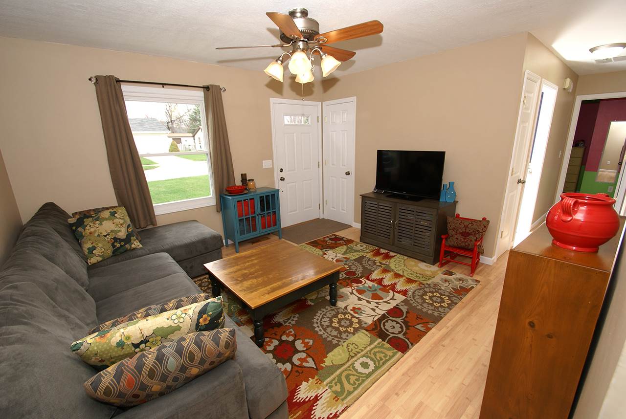 8032 Newfield Dr, Fort Wayne, IN 46815 photo 4
